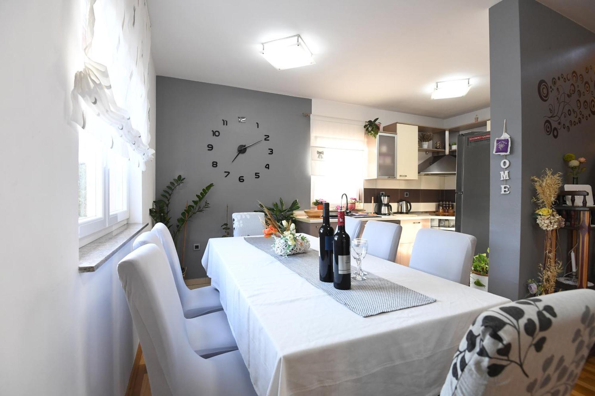 Villa Tinov Dvor Brisevo 外观 照片