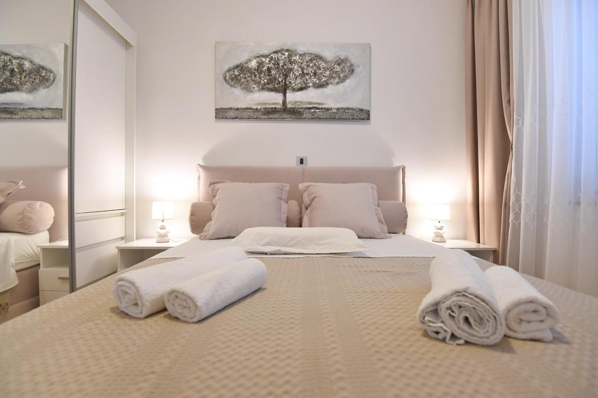 Villa Tinov Dvor Brisevo 外观 照片